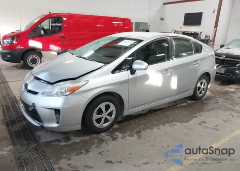 2014 Toyota Prius Three z USA, uszkodzony, nr VIN JTDKN3DU8E1740678